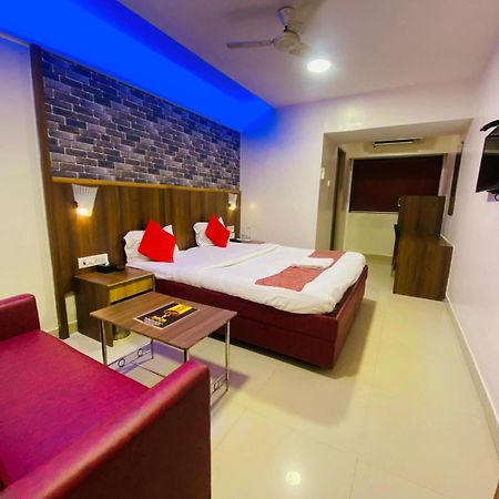 Hotel Vashi Inn Navi Mumbai Exterior photo