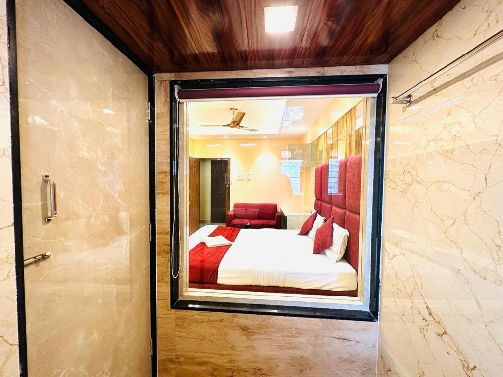 Hotel Vashi Inn Navi Mumbai Exterior photo