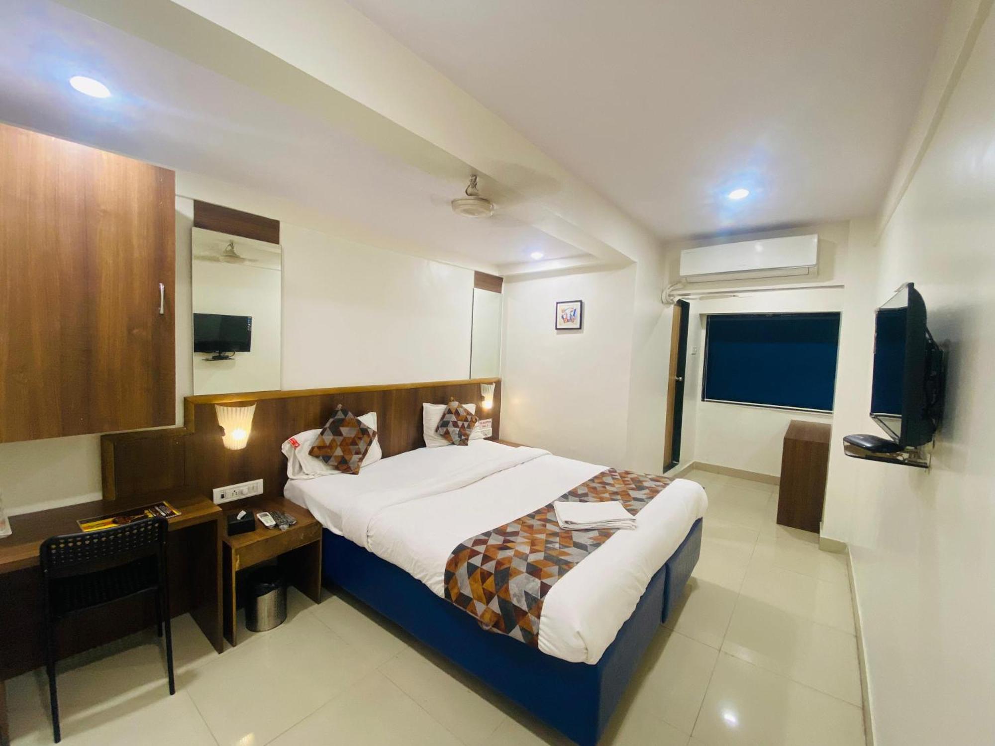 Hotel Vashi Inn Navi Mumbai Exterior photo