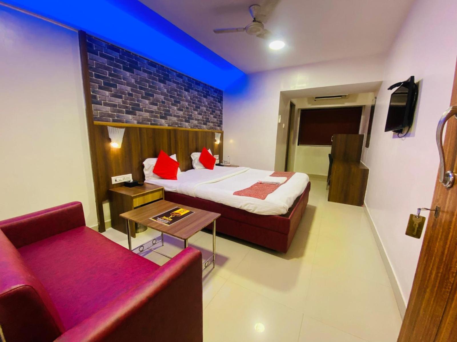 Hotel Vashi Inn Navi Mumbai Exterior photo