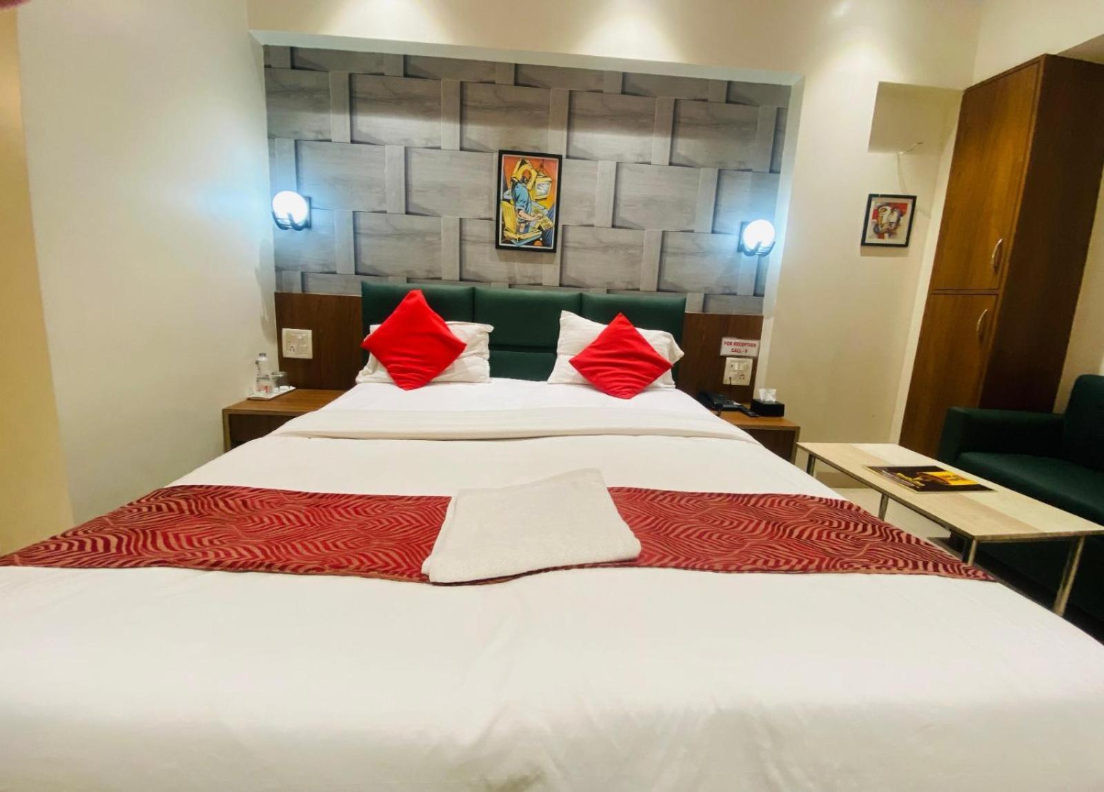 Hotel Vashi Inn Navi Mumbai Exterior photo