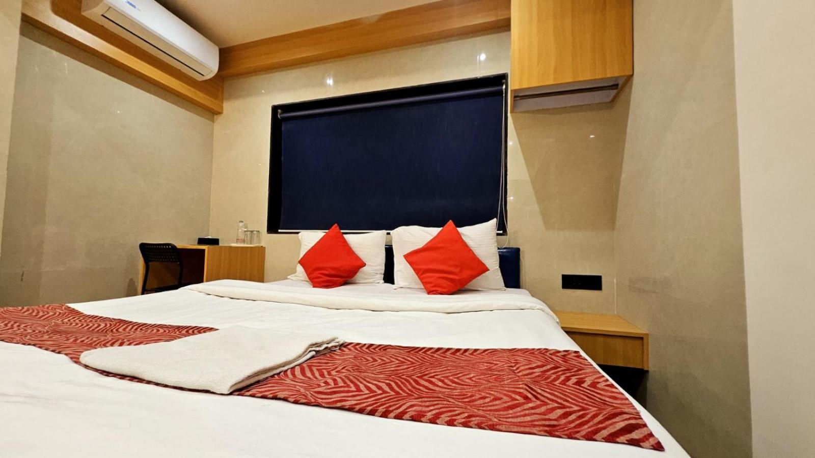 Hotel Vashi Inn Navi Mumbai Exterior photo